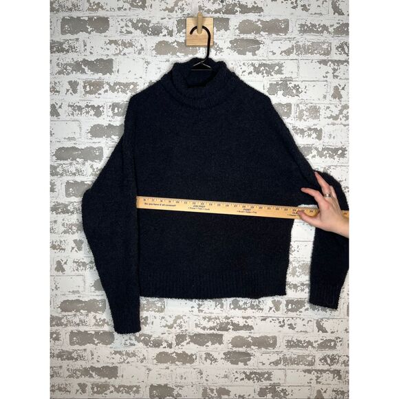 Ugg | women black knitted turtleneck sweater - Picture 5 of 9